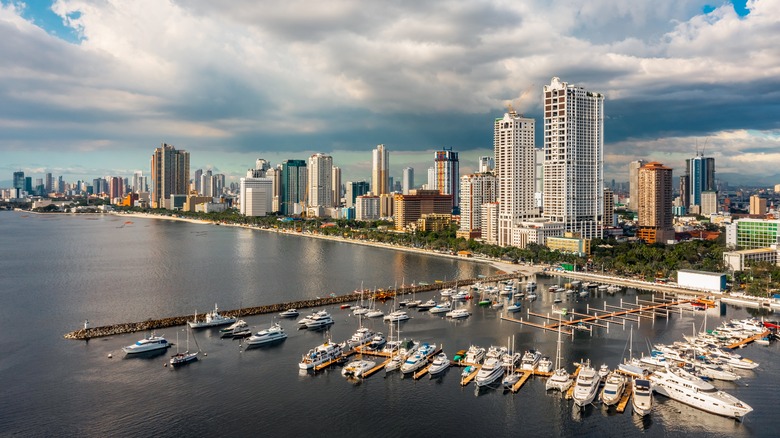 Manila, Philippines waterfront skyline