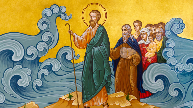 icon moses and israelites crossing sea