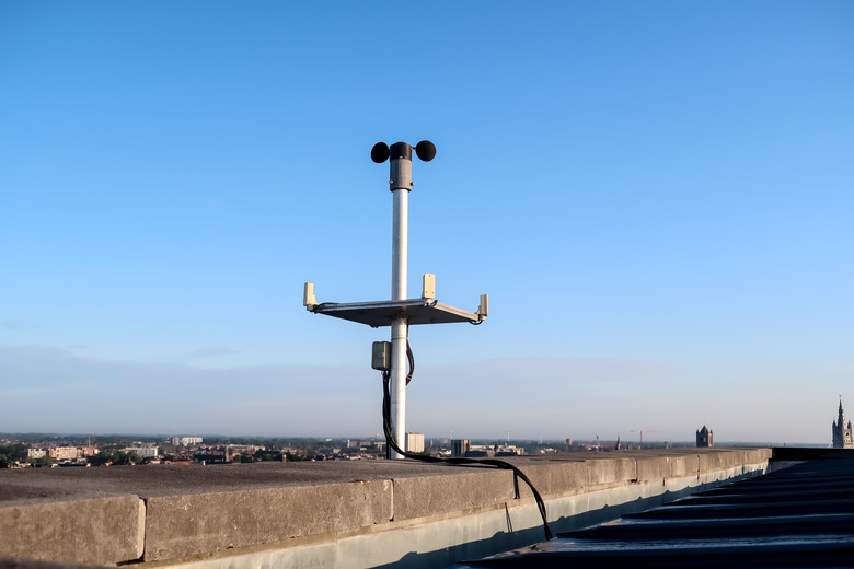 anemometer on a flat roof