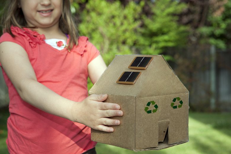 Building a Model Solar House for Kid's Project