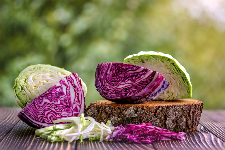 white and red cabbage and  chopped white and red cabbage