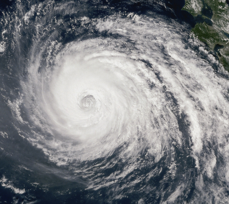 Typhoon Phanfone  Tokyo, Japan  August 17, 2002