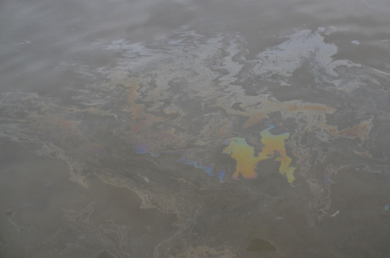 Clean Up Underway After Oil Spill In Manilla Bay