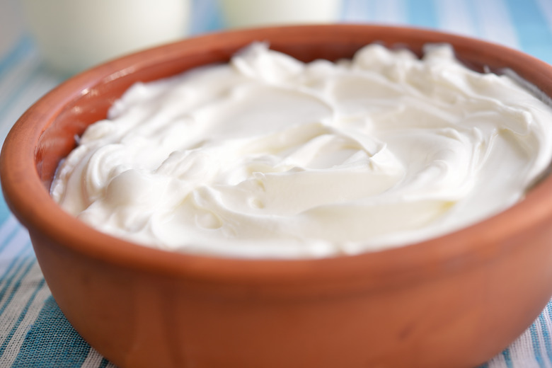 Pot with yogurt