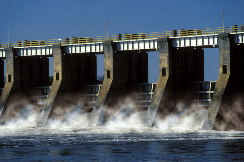 Hydroelectric dam