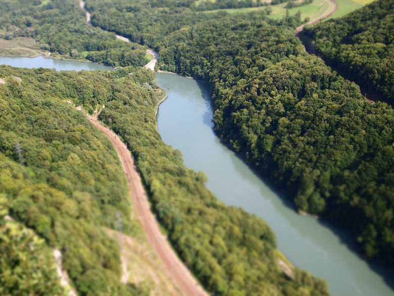 Diorama effect with road and river rails