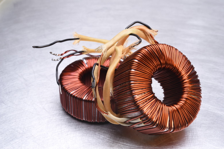 Copper Coils Transformer - strength of an electromagnet