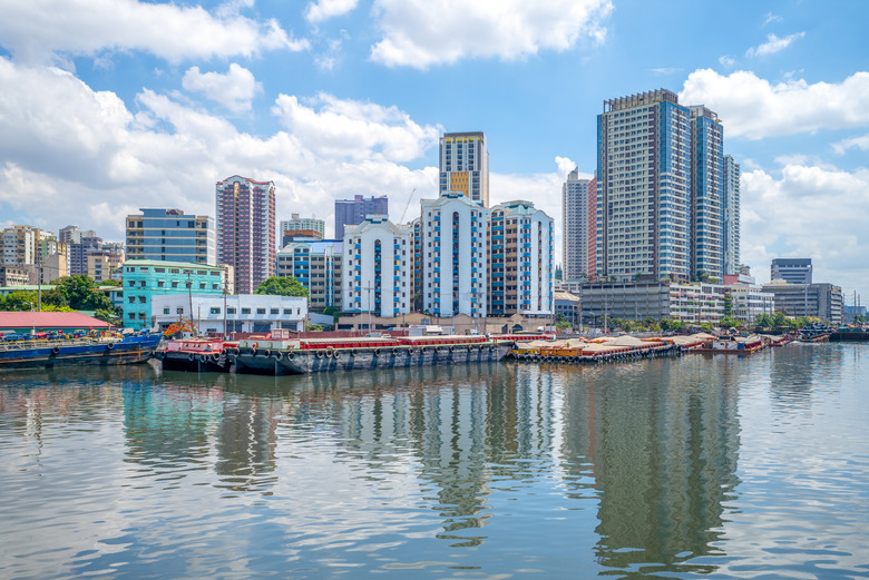 skyline of manila