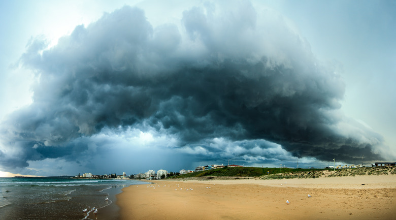 Storm cell - Cronulla beach