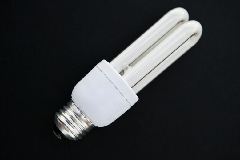 Fluorescent light bulb