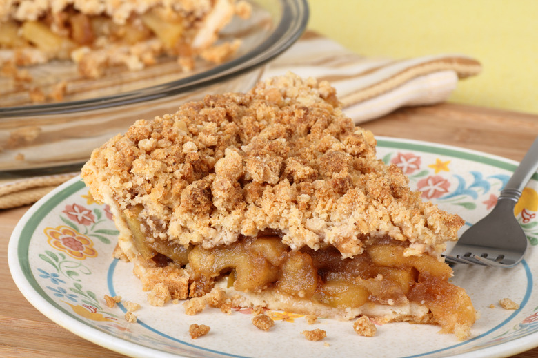 Apple Crumb Pie