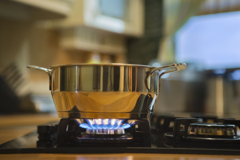 How to Separate a Mixture of Sugar & Water