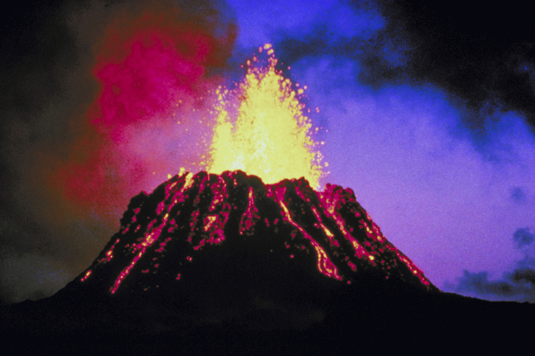 Molten lava exploding in Kilauea , Hawaii