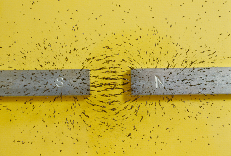 Magnets with iron shavings