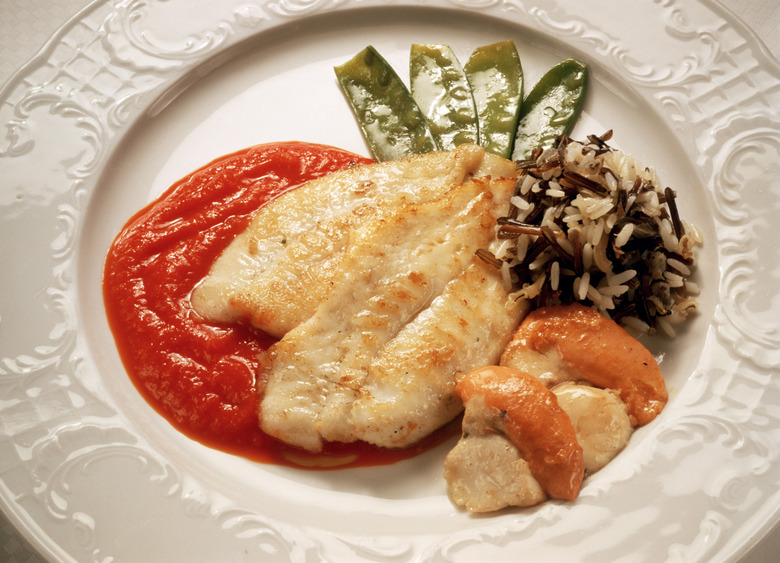 Fish Fillet with Wild Rice and Paprika Sauce