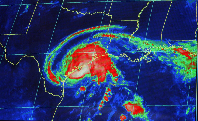 Hurricane Center Tracks Claudette As It nears Texas.